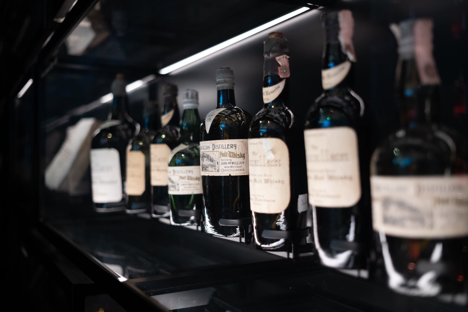 How to start your own whisky collection or whiskey cellar: insider tips for beginners